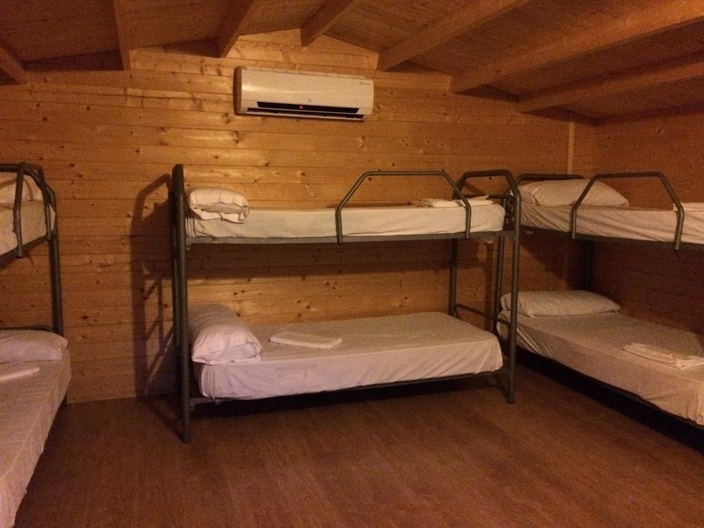 Camping Valdearenas Iznájar Exterior foto